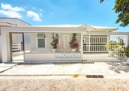 Casa de Condomínio com 4 Quartos para alugar, 260m² no Camboinhas, Niterói