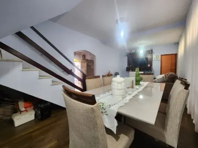 Casa com 4 Quartos à venda, 253m² no Caiçara-Adelaide, Belo Horizonte