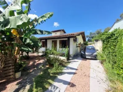 Casa com 2 Quartos à venda, 110m² no Camaquã, Porto Alegre