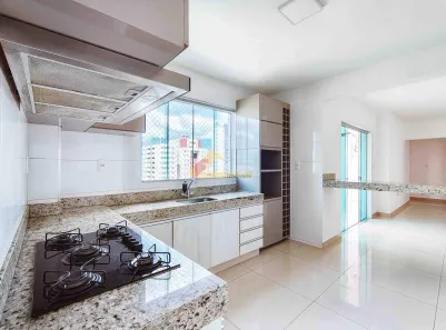 Apartamento com 3 Quartos para alugar, 120m² no Centro, Divinópolis