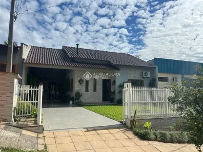 Casa com 2 Quartos à venda, 111m² no Travessão, Dois Irmãos