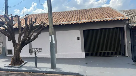 Casa com 3 Quartos à venda, 195m² no Conjunto Residencial João Vital, Matão