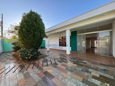 Casa com 4 Quartos para alugar, 159m² no Cariobinha, Americana