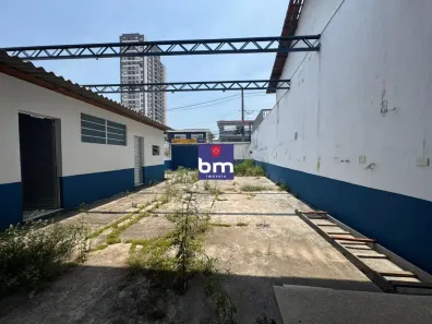 Galpão/Depósito/Armazém para alugar, 245m² no Vila Maracanã, São Paulo