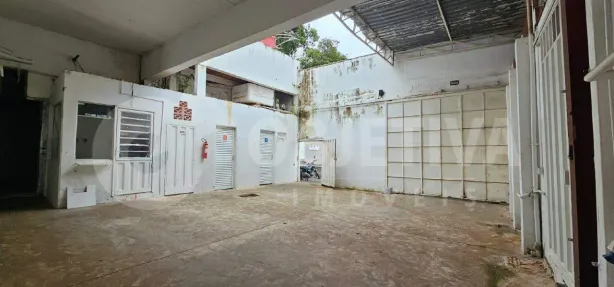Ponto Comercial para alugar, 65m² no Umuarama, Uberlândia
