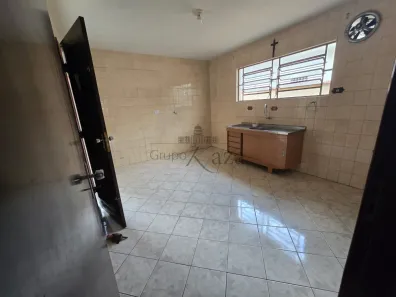 Casa com 2 Quartos à venda, 275m² no Jardim Portugal, São José dos Campos