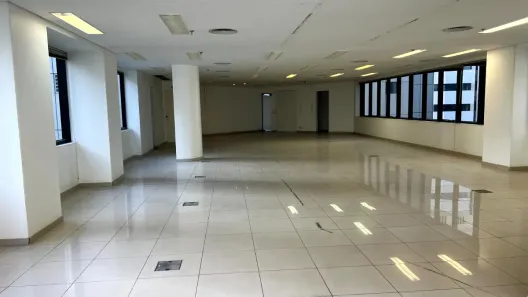 Sala Comercial para alugar, 223m² no Cidade Monções, São Paulo