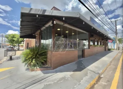 Sala Comercial à venda, 160m² no Vila Perin, Lins