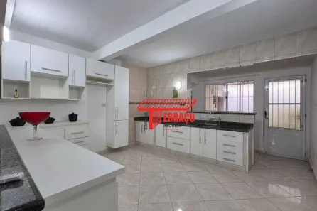 Casa com 3 Quartos para alugar, 120m² no Jardim do Estádio, Santo André