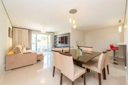 Apartamento com 3 Quartos para alugar, 120m² no Água Verde, Curitiba