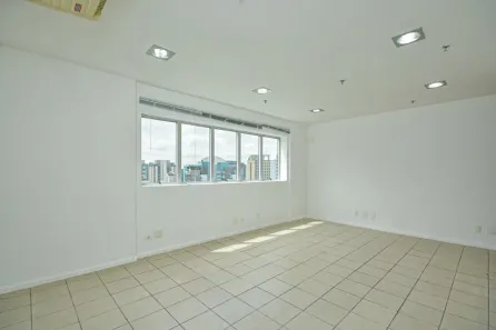 Ponto Comercial para alugar, 32m² no Indianópolis, São Paulo