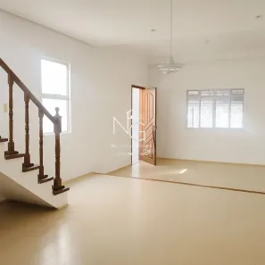 Casa com 2 Quartos para alugar, 109m² no Moinho Velho, Cotia