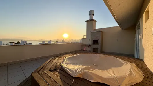 Cobertura com 4 Quartos à venda, 210m² no Abraão, Florianópolis