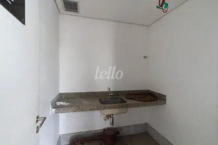 Sala Comercial para alugar, 383m² no Vila Gertrudes, São Paulo