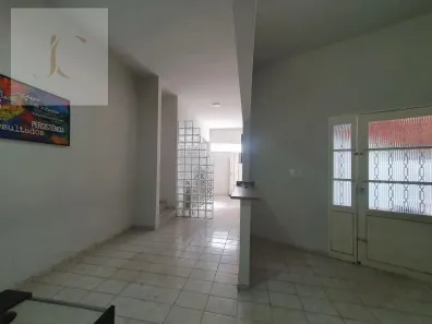 Casa com 3 Quartos à venda, 250m² no Chácara dos Pinheiros, Cuiabá