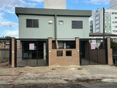 Casa com 2 Quartos para alugar, 55m² no Centro, Criciúma
