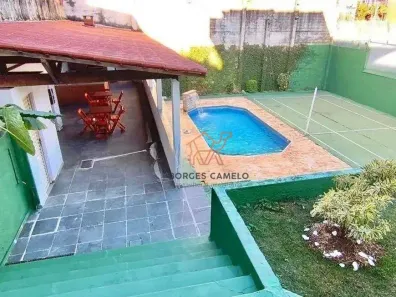 Casa com 9 Quartos para alugar, 550m² no Carlos Prates, Belo Horizonte
