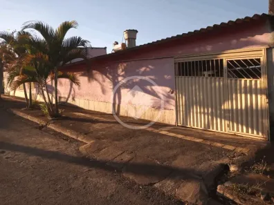 Casa com 4 Quartos à venda, 217m² no Residencial Buena Vista I, Goiânia