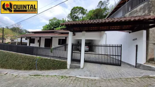 Casa com 3 Quartos à venda, 396m² no Glória, Blumenau