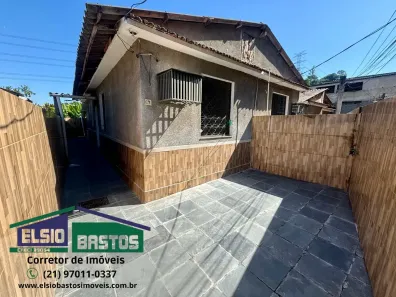 Casa com 2 Quartos para alugar, 50m² no Santíssimo, Rio de Janeiro