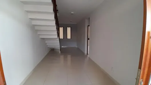 Sobrado com 4 Quartos à venda, 220m² no Cohama, São Luís