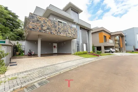 Casa com 5 Quartos à venda, 330m² no Campo Comprido, Curitiba