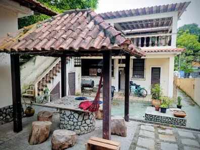 Casa com 4 Quartos à venda, 250m² no Paquetá, Rio de Janeiro