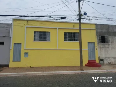 Casa com 4 Quartos para alugar, 292m² no Nossa Senhora da Abadia, Uberaba