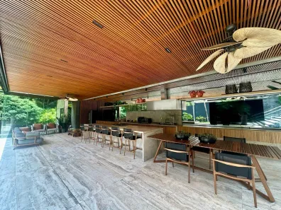 Casa de Condomínio com 4 Quartos à venda, 625m² no Jardim Florença, Goiânia