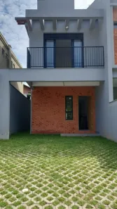 Casa com 3 Quartos para alugar, 200m² no Campeche, Florianópolis