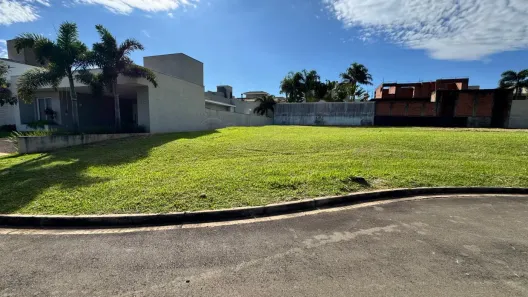 Lote/Terreno à venda, 745m² no Residencial Ilha de Bali, Limeira