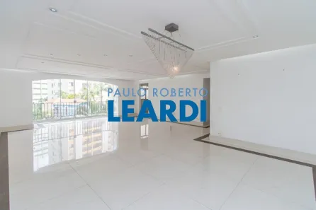 Apartamento com 3 Quartos à venda, 192m² no Santa Cecília, São Paulo