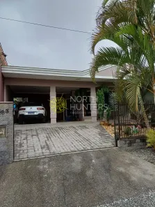 Casa com 3 Quartos à venda, 150m² no Vila Nova, Joinville