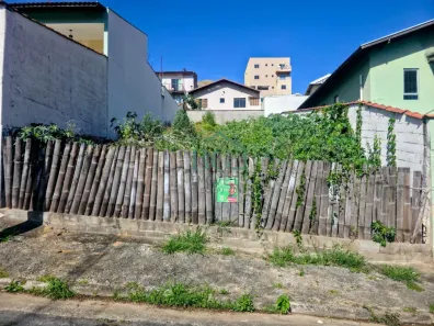 Lote/Terreno à venda, 225m² no Monte Verde, Poços de Caldas