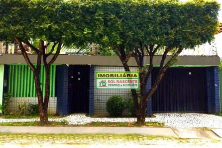 Casa com 4 Quartos à venda, 274m² no Sapiranga-Coité, Fortaleza