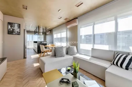 Apartamento com 2 Quartos à venda, 69m² no Mont Serrat, Porto Alegre