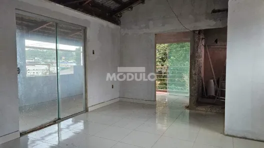 Casa com 3 Quartos à venda, 290m² no Morada da Colina, Uberlândia