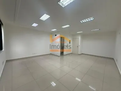 Sala Comercial para alugar, 40m² no Vila Santo Antônio, Americana