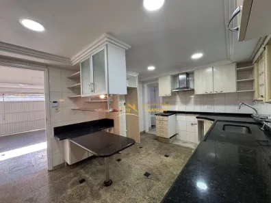 Casa com 3 Quartos à venda, 330m² no Vila Oliveira, Mogi das Cruzes