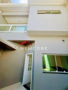 Sobrado com 3 Quartos à venda, 244m² no Vila Scarpelli, Santo André