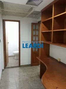 Sala Comercial à venda, 40m² no Indianópolis, São Paulo