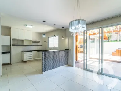 Casa de Condomínio com 3 Quartos para alugar, 250m² no Parque Rural Fazenda Santa Cândida, Campinas