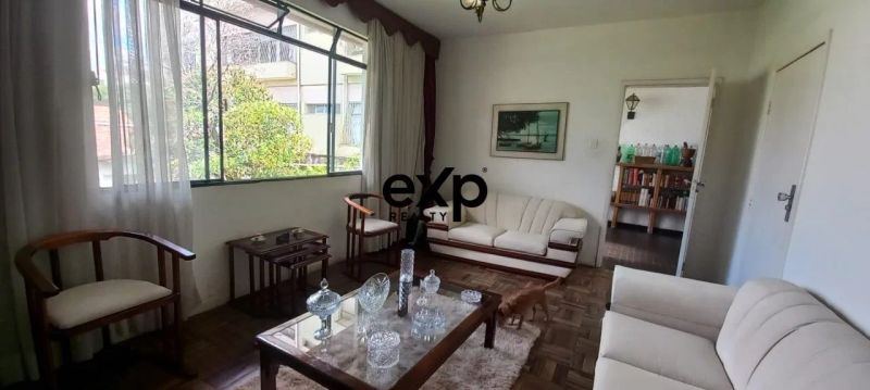 Casa com 3 quartos — São José, Belo Horizonte