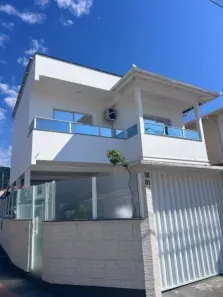 Sobrado com 3 Quartos à venda, 105m² no Bela Vista, Palhoça