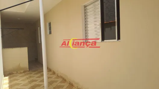 Casa com 1 Quarto para alugar, 50m² no Parque Continental II, Guarulhos