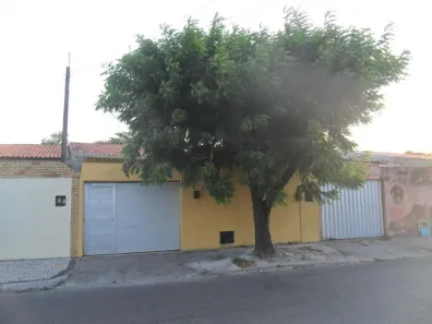 Casa com 3 Quartos à venda, 91m² no Parque Manibura, Fortaleza