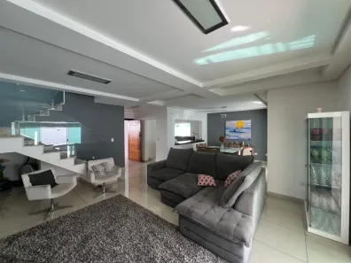 Casa de Condomínio com 3 Quartos para alugar, 245m² no Loteamento Villa Branca, Jacareí