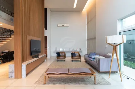 Sobrado com 4 Quartos à venda, 485m² no Esperança, Londrina