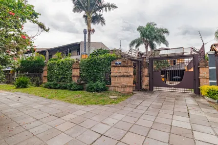 Casa com 3 Quartos à venda, 400m² no Guarujá, Porto Alegre