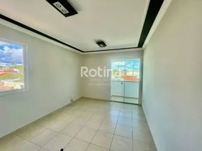 Apartamento com 2 Quartos à venda, 64m² no Segismundo Pereira, Uberlândia